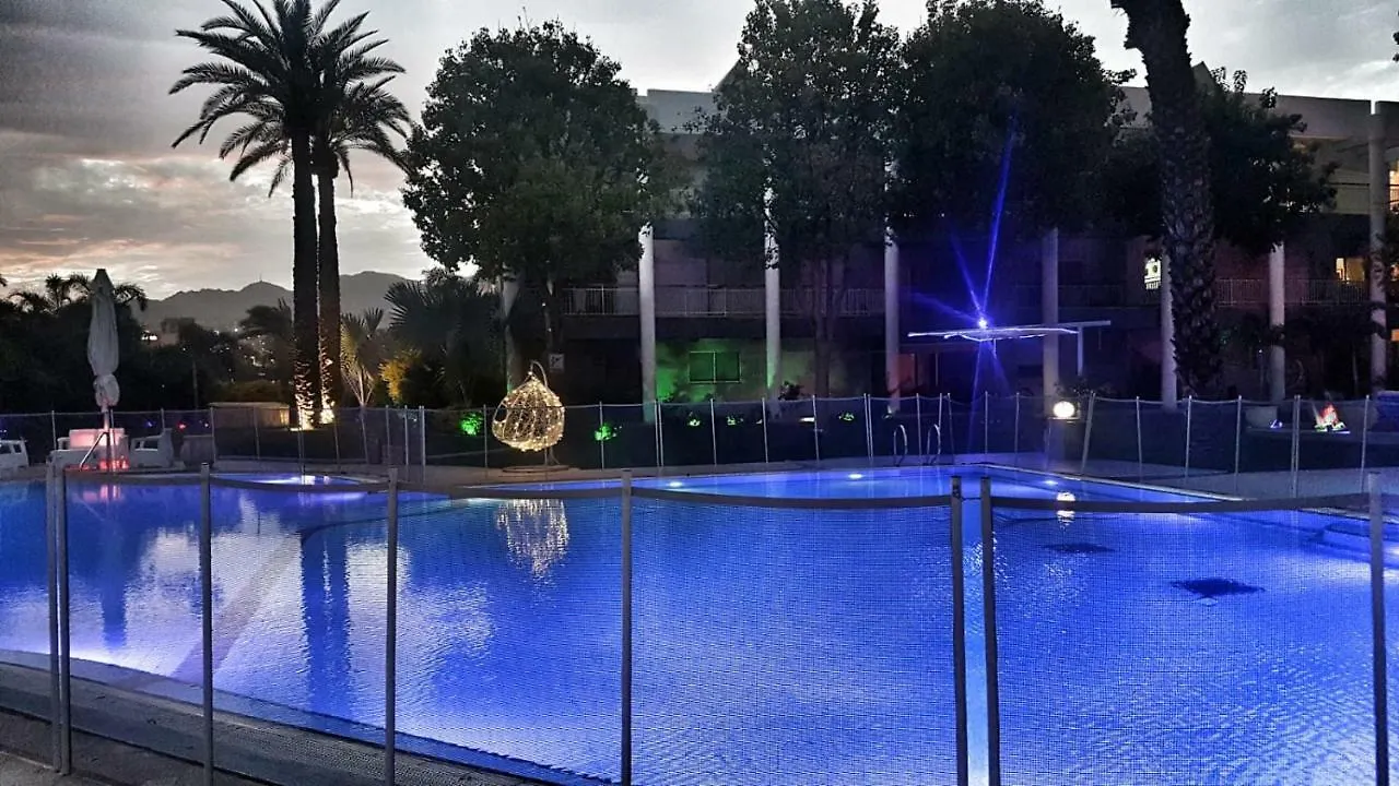 Appartamento דירת גן פונה לבריכה - Pool Garden View Eilat