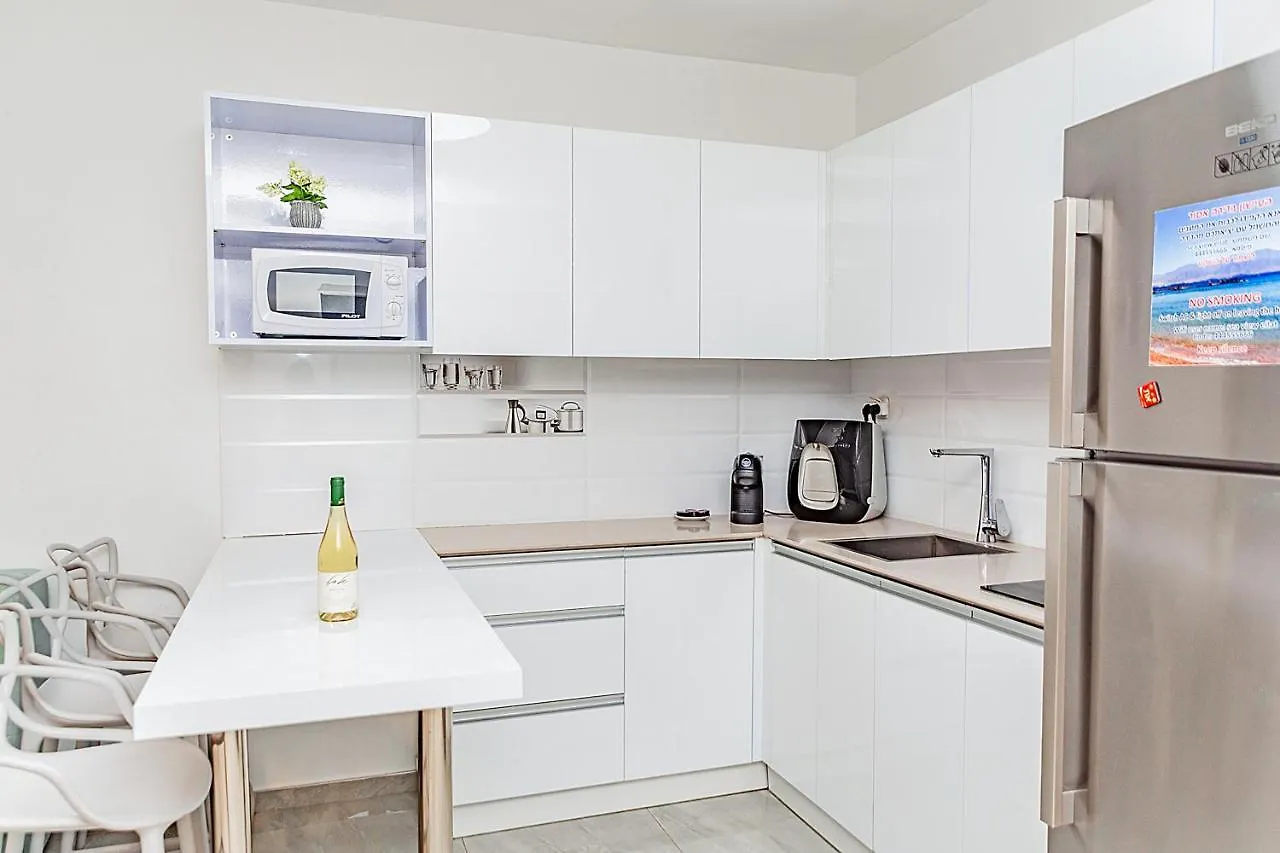 דירת גן פונה לבריכה - Pool Garden View Eilat Apartment Israel